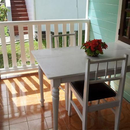 Chez Ophelia Cottage Apartments โรโซ ห้อง รูปภาพ